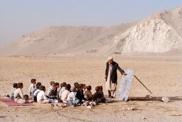 BIARKAN SAJA, ITU CARA TERBAIKNYA