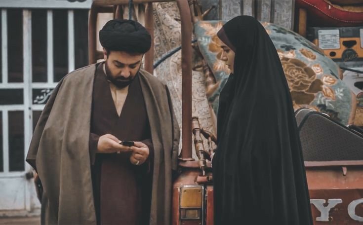 RUMAH TANGGA TAPI MASING-MASING