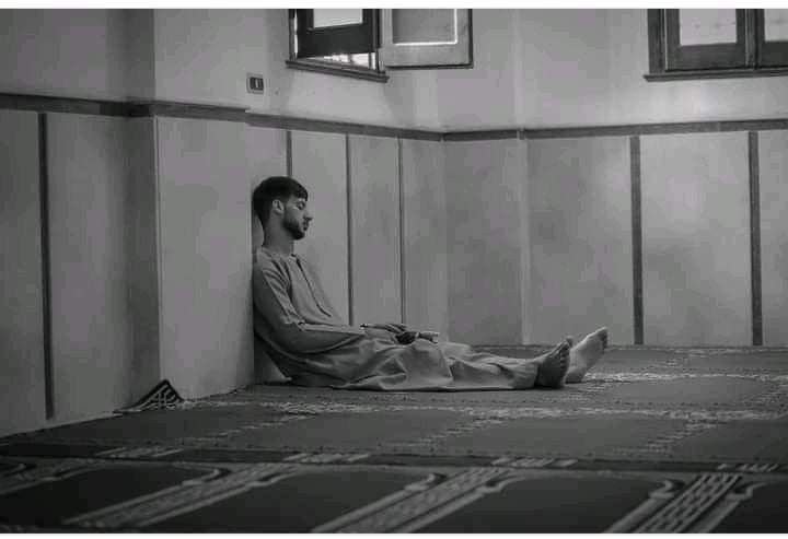 TAHAN PEDIHNYA, NANTI KITA SALING CERITA YA..