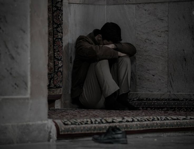 TIDAK BENAR-BENAR TENANG