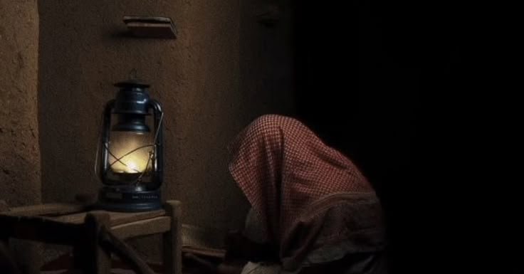 TEMAN DI SAAT MALAM YANG BERAT