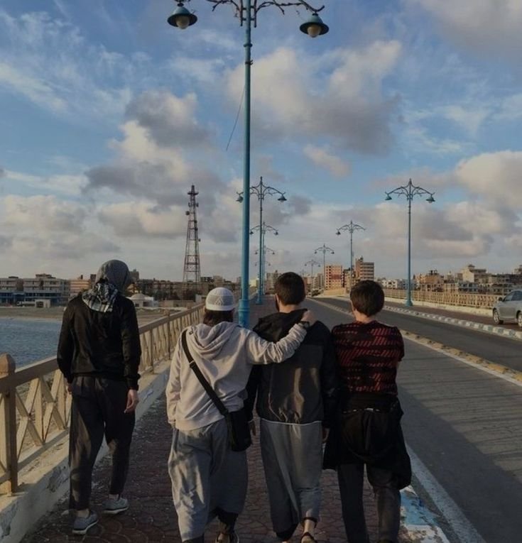 DISUKA JANGAN BURU-BURU BANGGA, DIBENCI JANGAN BERKECIL HATI