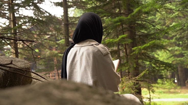 TERBIASA TIDAK BERCERITA