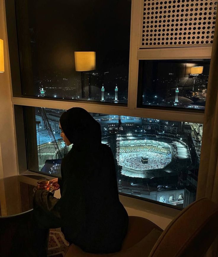 YANG PENTING DEKAT ALLOH