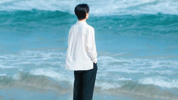 TIDAK SEMUA DI DUNIA INI TENTANGMU