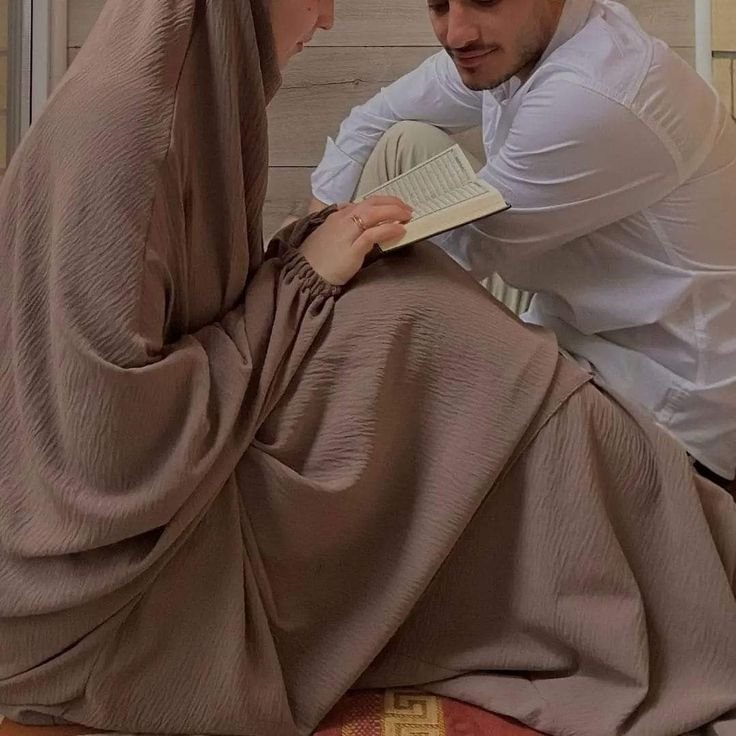 SELAIN NAFKAH, ADA 4 HAL LAIN YANG DIBUTUHKAN ISTRI