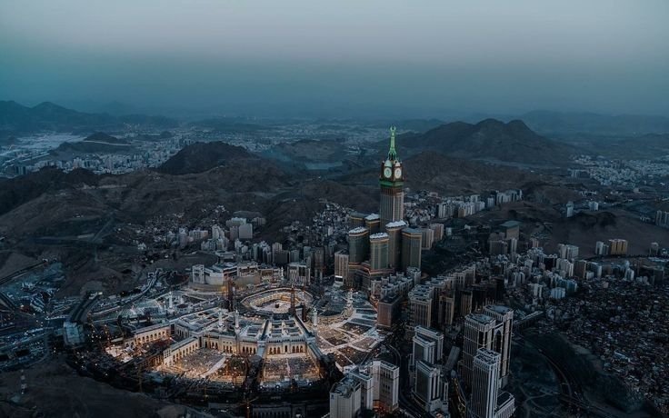 ALLOH TETAP BEKERJA DAN TERUS BEKERJA