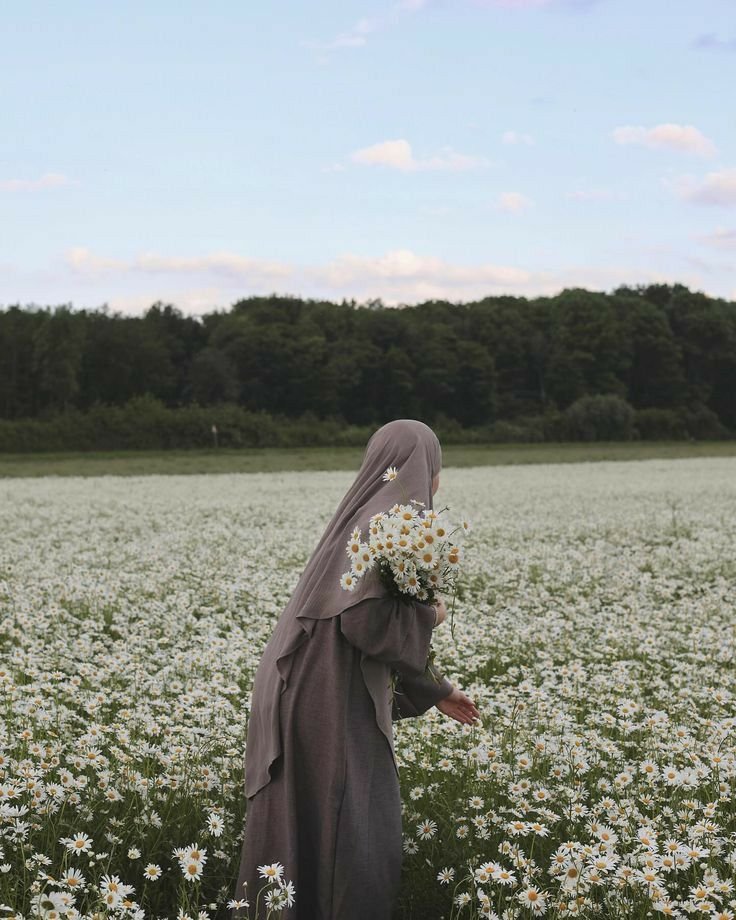 HIBURAN WANITA YANG PALING MEWAH