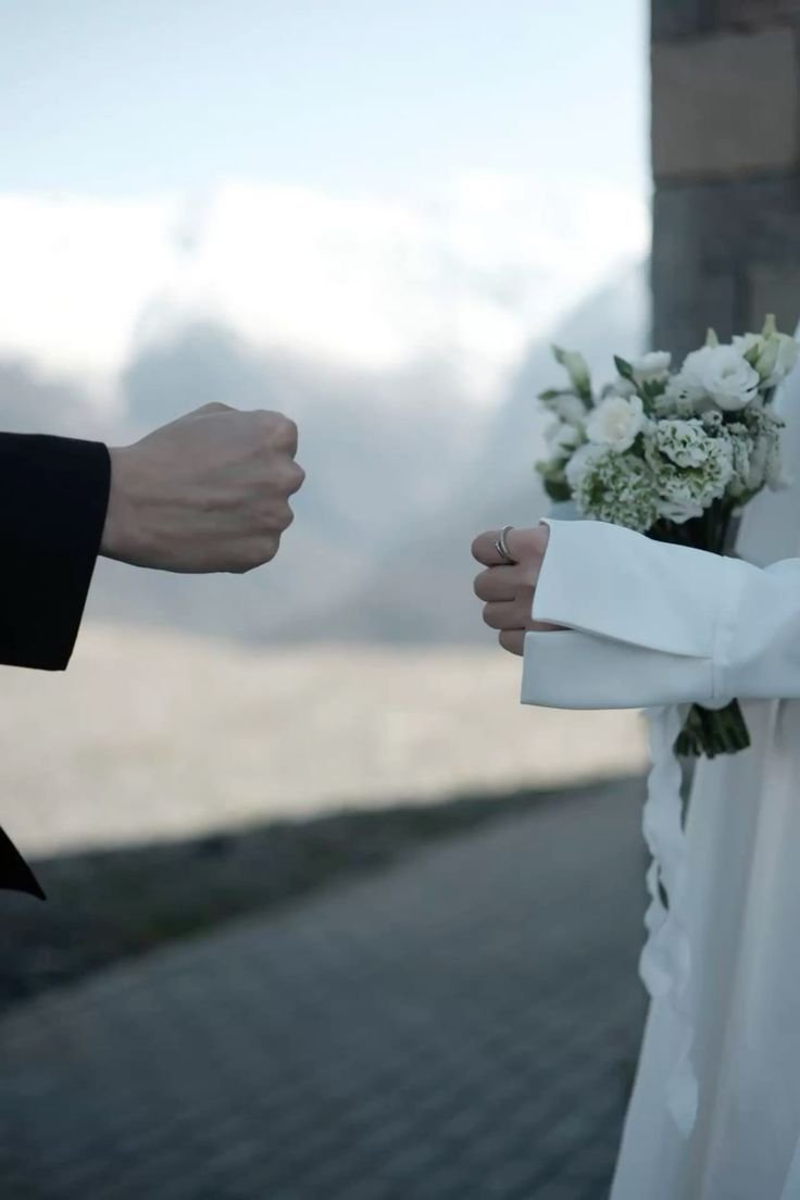 MENJADI PASANGAN IDEAL