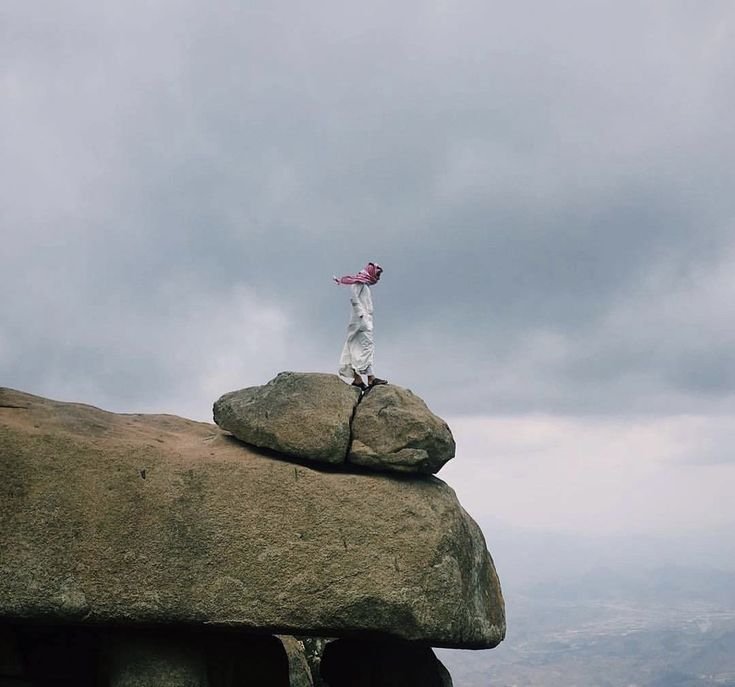 JANGAN SAMPAI SENDIRIAN