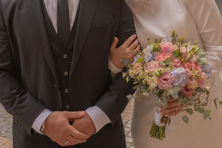 4 BUKTI CINTA YANG SERIUS