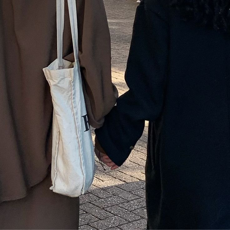 JADI MANUSIA ANTI DRAMA